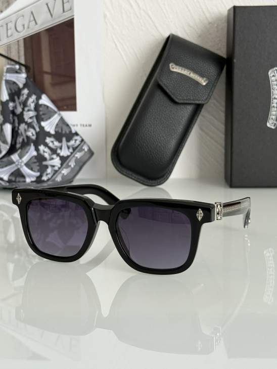 Picture of Chrome Hearts Sunglasses _SKUfw73375623fw